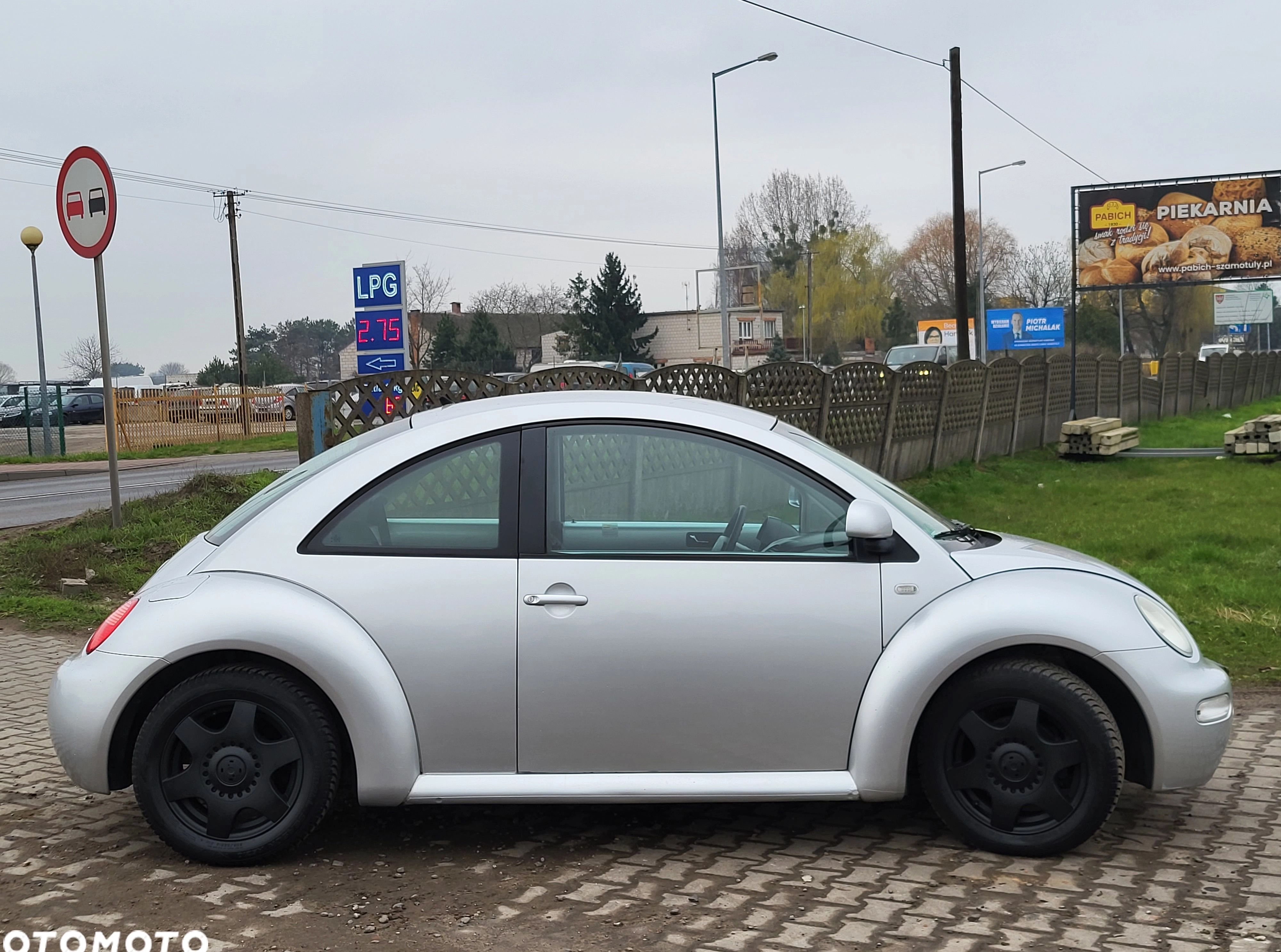 Volkswagen New Beetle cena 6900 przebieg: 165000, rok produkcji 1999 z Połaniec małe 379